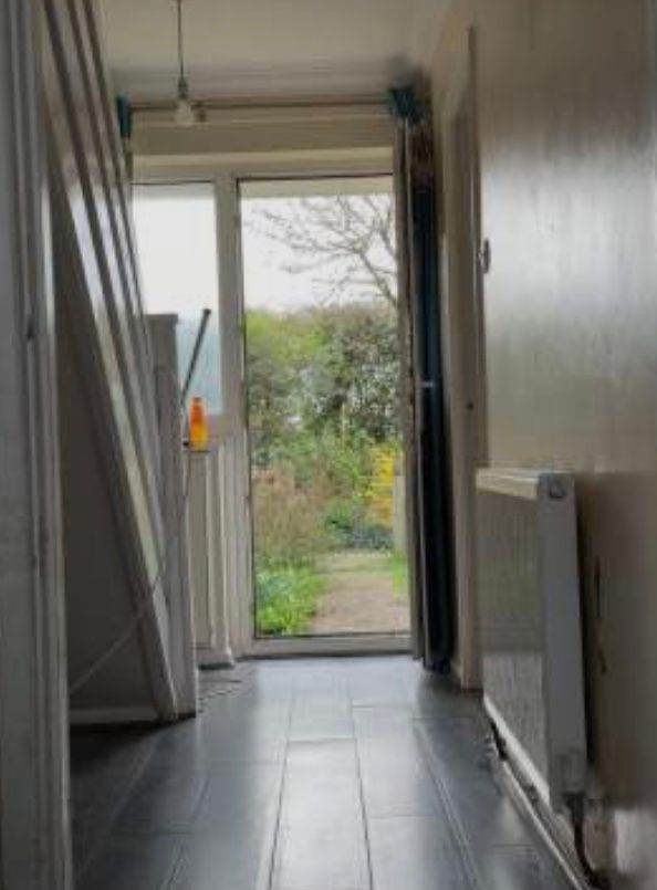 Large 4 Bedroom semi-detached house for rent ST3