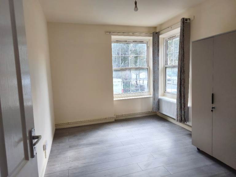 2 double Rooms to Let in Elephant & Castle (SE1) £950 each, bills included– 5 Mins to Station