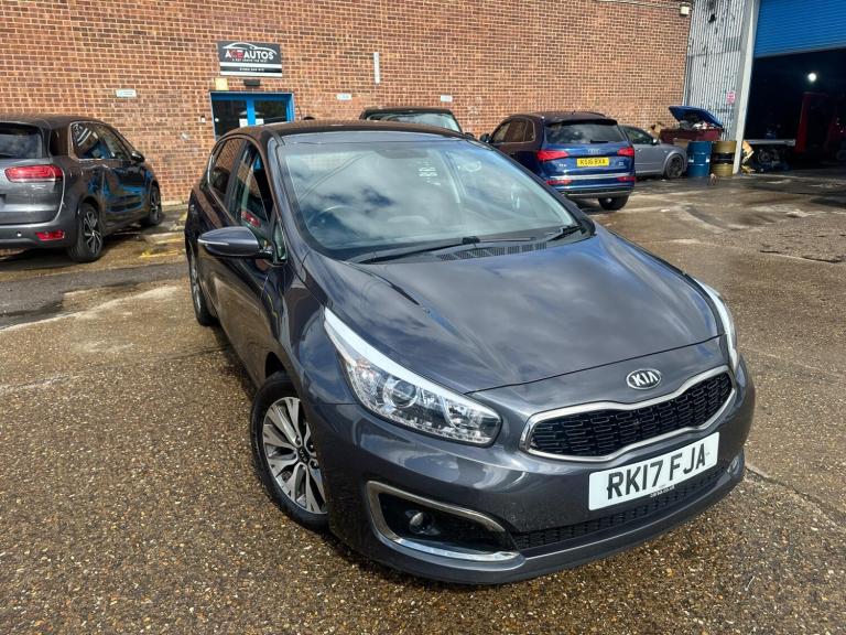 2017 Kia Ceed 1.6 CRDi 3 Euro 6 (s/s) 5dr HATCHBACK Diesel Manual