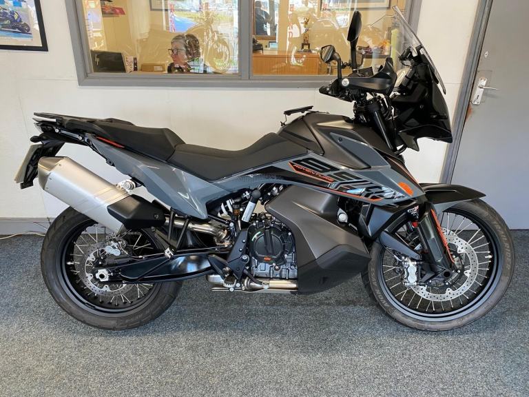 KTM 890 ADVENTURE 22