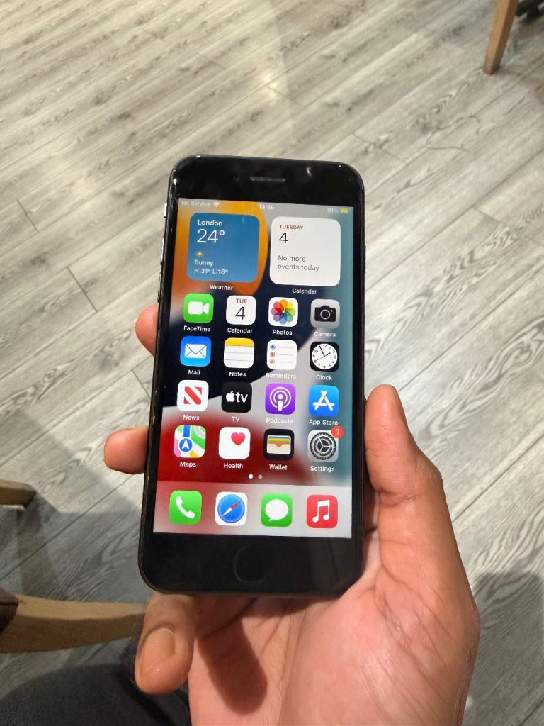 Apple iPhone 8 Black – Good Condition
