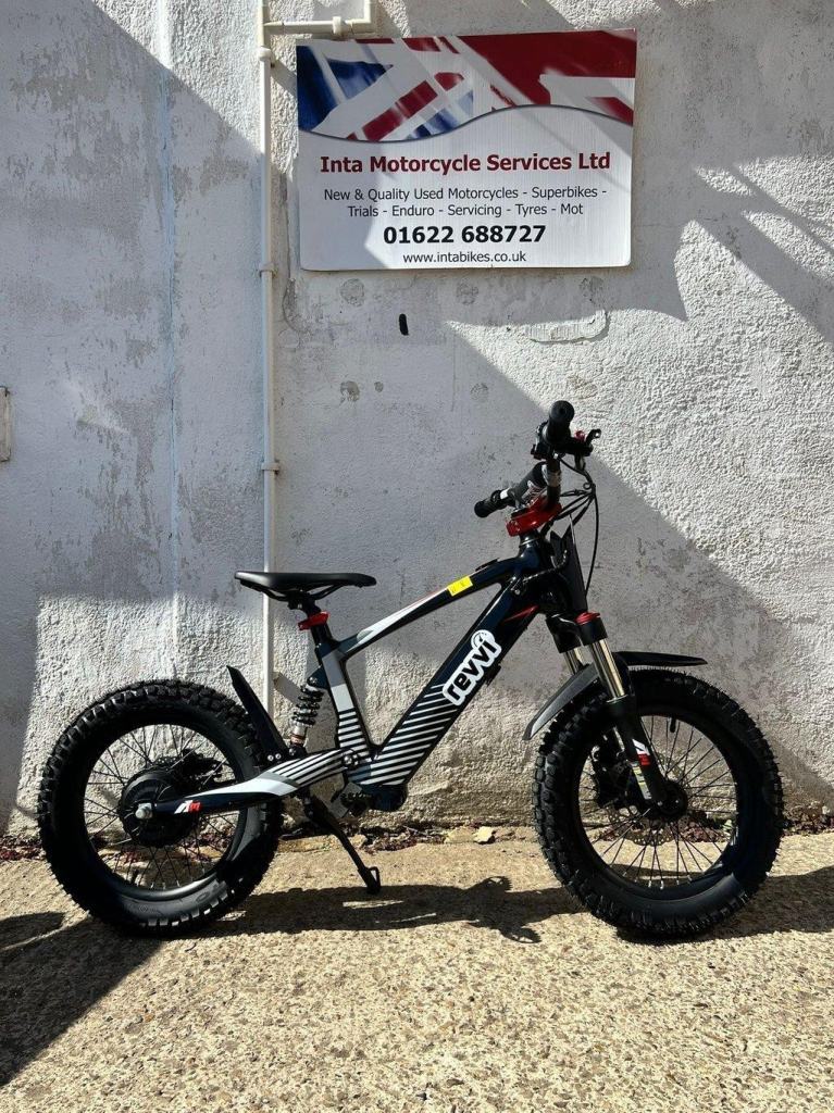 NEW REVVI 16XL KIDS ELECTRIC MX FUN BIKE