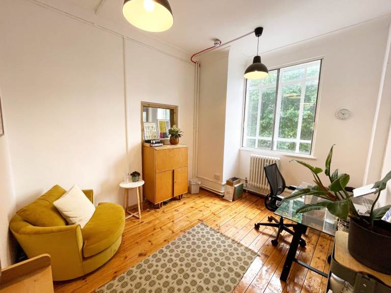 Office | Creative Space | Artist Studio to Rent in Wimbledon South West London SW19