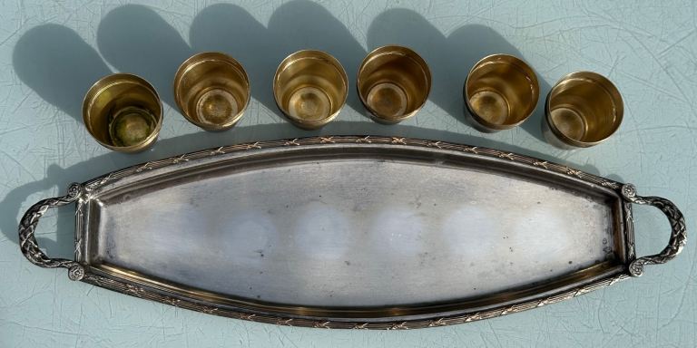 ANTIQUE FRENCH HUNTING SHOT CUP SET OF SIX STIRRUP CUPS & TRAY - 1900s - WILL POST!