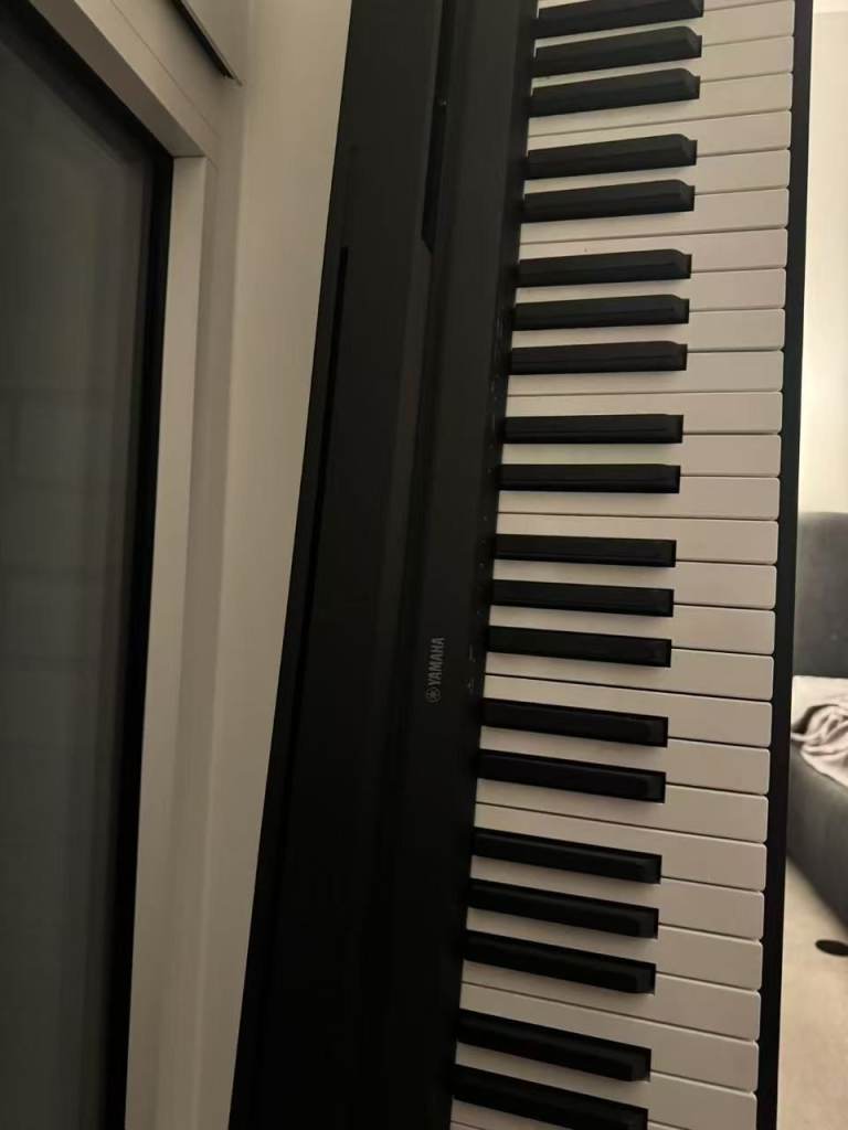 YAMAHA P-45B Digital Piano - Light and Portable Piano for Hobbyists and Beginners, in Black