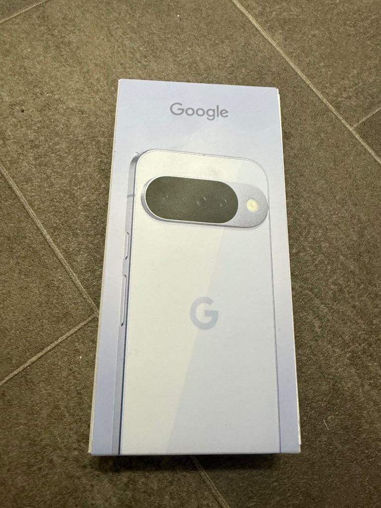 GOOGLE PIXEL 10 / 128GB / FROST / BRAND NEW SEALED BOX