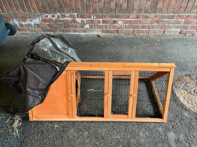 Small rabbit or hampster hutch with waterproof zipped cover
