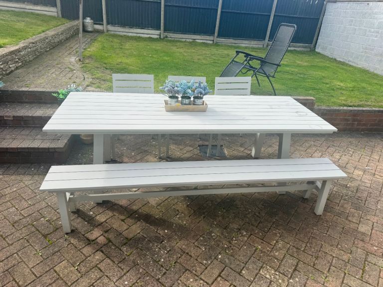 Garden table and chairs 