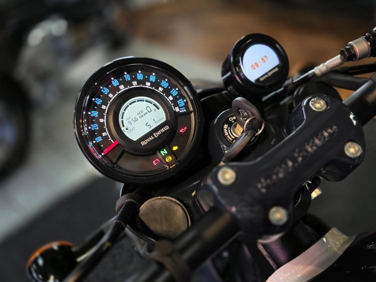 2025/75 ROYAL ENFIELD SHOTGUN 650cc EURO 5 2025 MODEL 5 MILE'S 