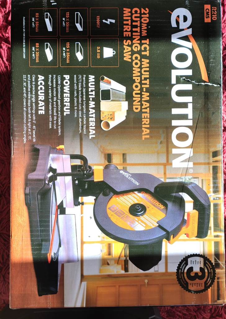 Mitre saw 210mm