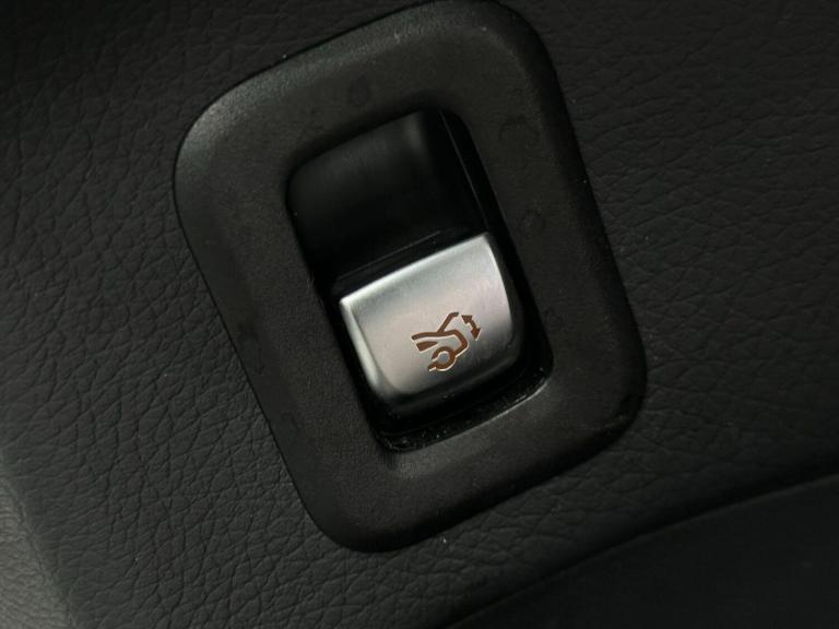 2019 Mercedes-Benz GLC GLC 220d 4Matic AMG Line 5dr 9G-Tronic ESTATE DIESEL Automatic