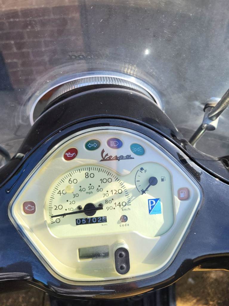 Piaggio, VESPA, 2010, 124 (cc)