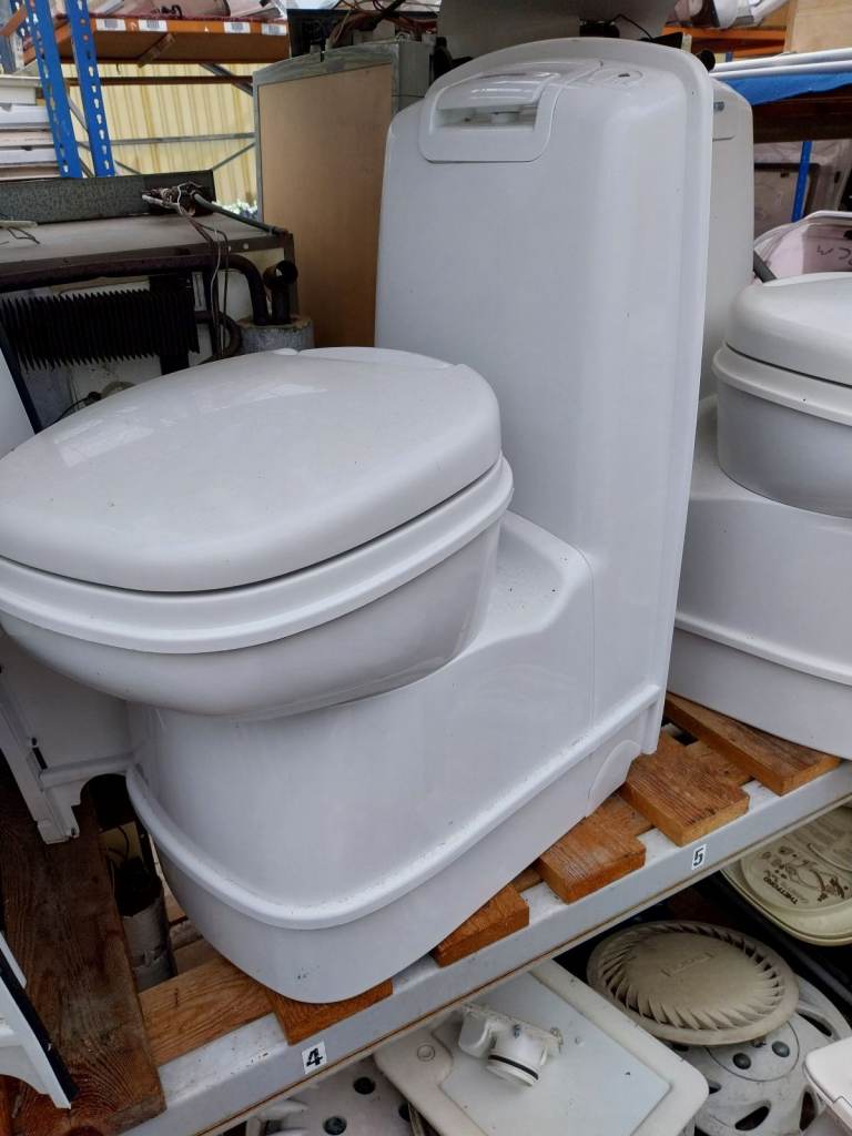 Thetford C200 caravan toilet 