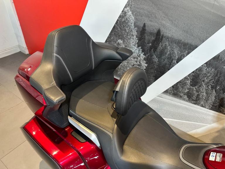 Honda GL 1800 Goldwing DCT Tour 2019 with 13,201 miles 