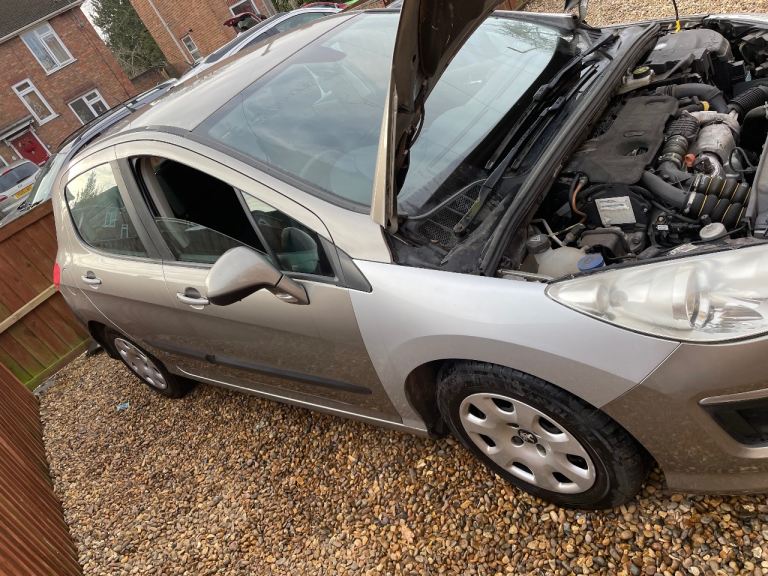 Peugeot, 308, Hatchback, 2011, Manual, 1560 (cc), 5 doors