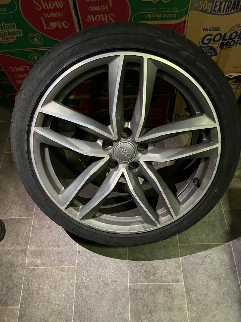 Audi 19 inch alloy wheels 