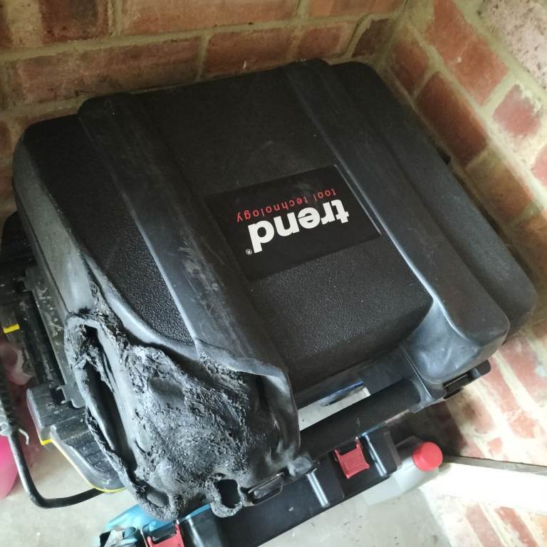 T7ELK - 1750W 1/2 inch Variable Speed Plunge Router 