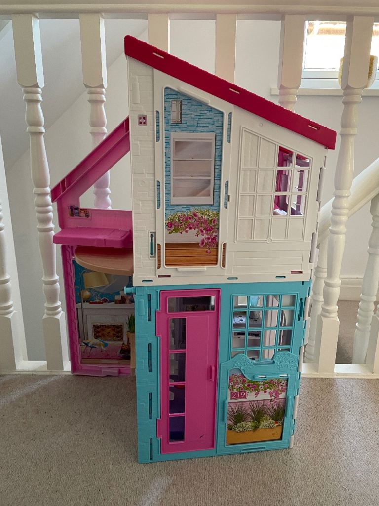 image for Barbie Doll House – Free to Collect (Folds for Storage)