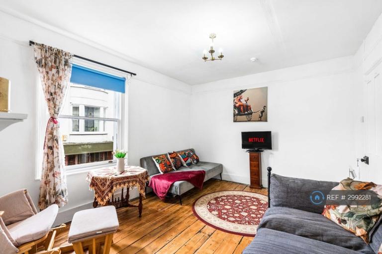 Studio flat in Gloucester Street, Brighton, BN1 (#2992281)