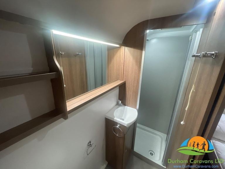 Bailey Phoenix 644 2019