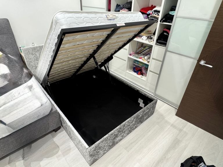 FREE DELIVERY SILVER VELVET OTTOMAN STORAGE SMALL DOUBLE BED & MATTRESS GREAT CONDITION