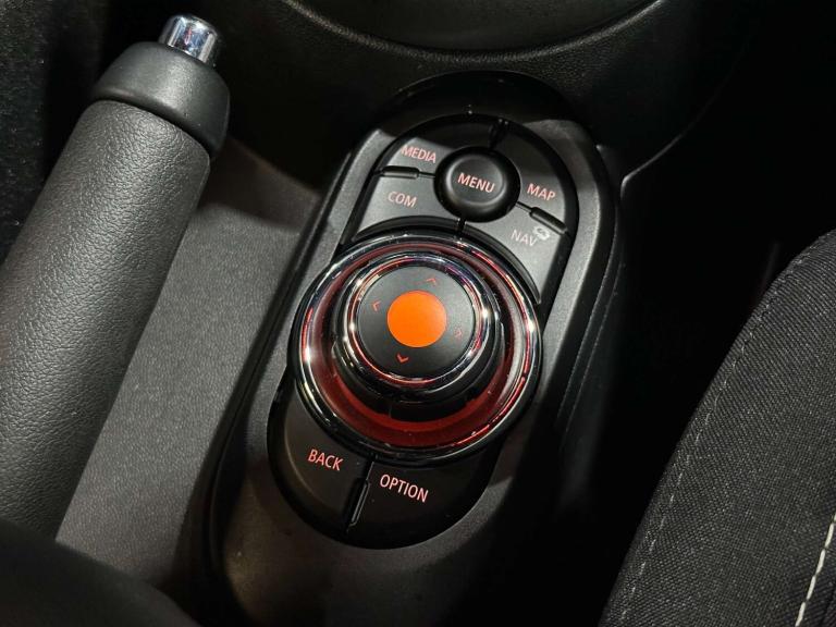 2020 MINI Hatch 2.0 Cooper S Sport II 3dr Auto HATCHBACK PETROL Automatic