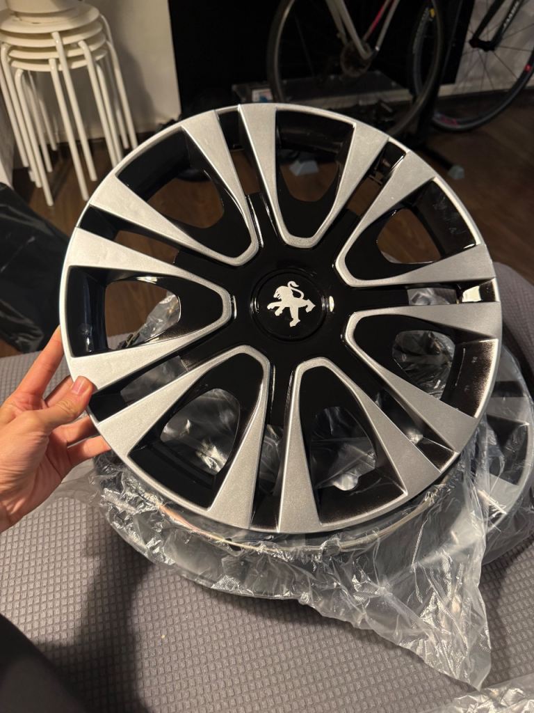 Plastic 15" Car Wheel Trims