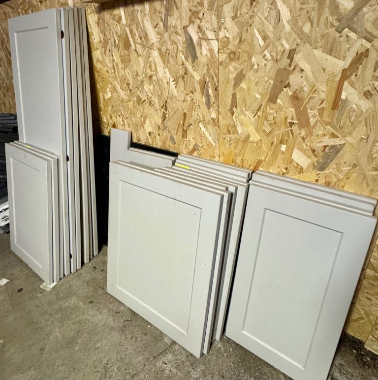 NEW Wren Kitchen Cupboard Doors – Various Sizes – Job Lot / Replacement Doors