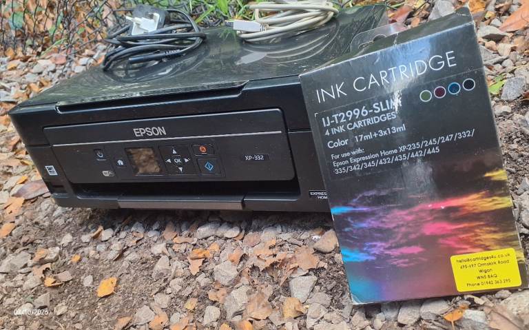 Epson XP-332 wifi Printer with Ink Cartridges and cables