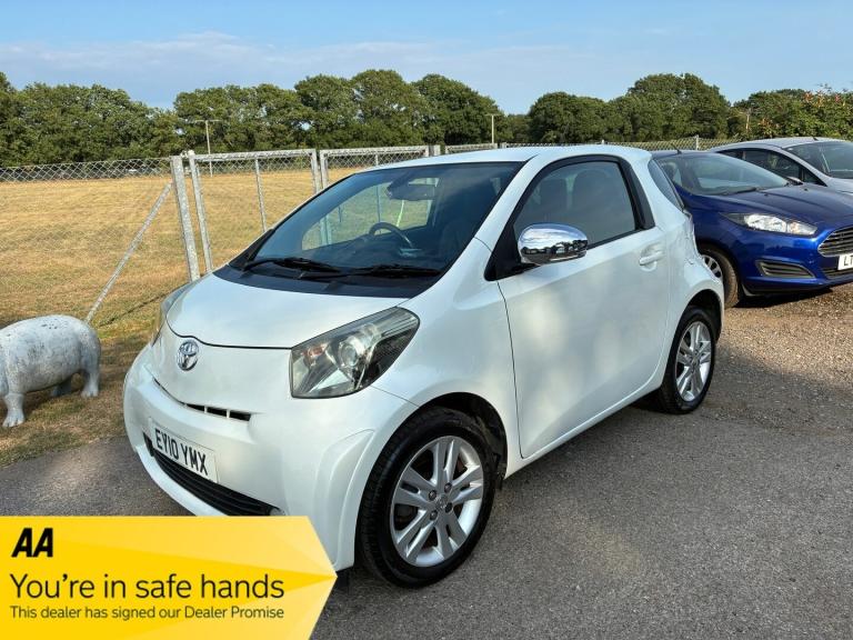 TOYOTA IQ 1.3 Dual VVT-i 3 2010
