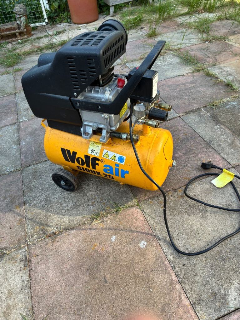 Wolf Air Compressor 