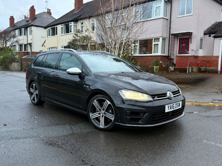 Volkswagen Golf 2.0 R TSI 300 DSG Estate