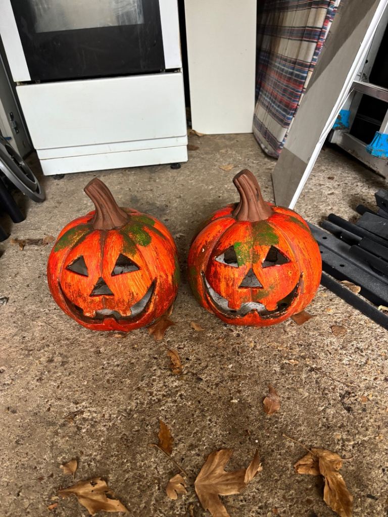 Pair of Halloween terracotta Pumpkin Decorations – Good Condition