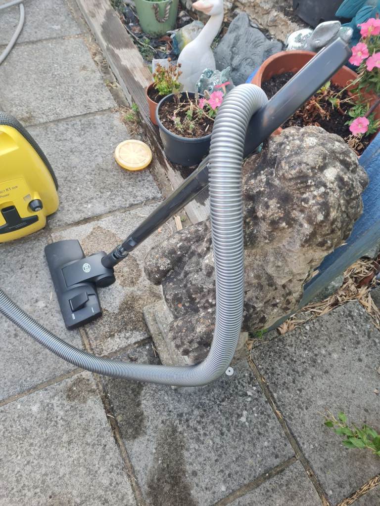 SEBO AIRBELT K1 900 Vacuum Cleaner – Good Condition