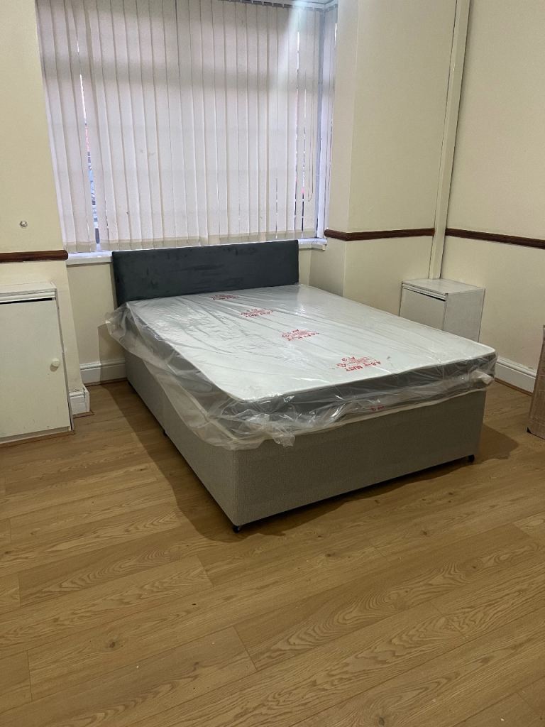 Large room- supported accommodation 