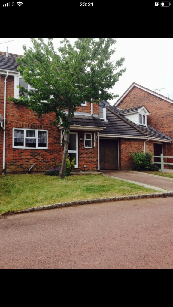 4 Bedroom House , Lower Earley RG6 4DR