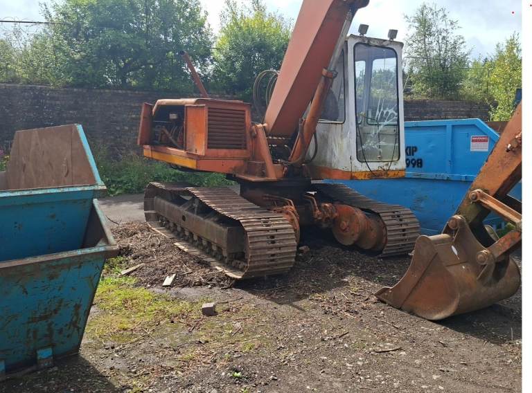 MUSTANG 140 EXCAVATOR 