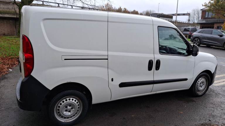 67 REG VAUXHALL COMBO 1.6 CDTI L2H1 LWB EURO 6