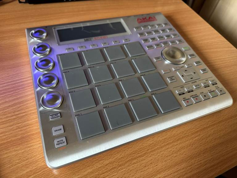 AKAI Professional MPC Studio