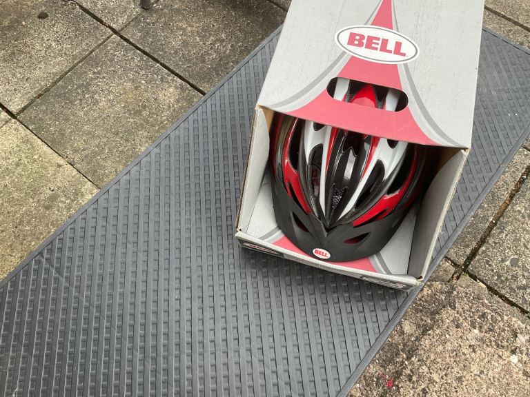 Bell cycle helmet new boxed