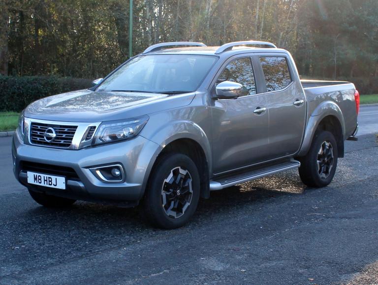 2019 Nissan Navara 2.3 dCi Tekna Pickup Double Cab 4dr Diesel Auto 4WD Euro 6