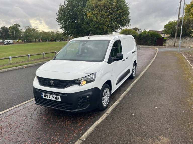 2022 71 PEUGEOT PARTNER 1.5L 101 BHP 5 SEAT FACTORY CREW VAN DIESEL