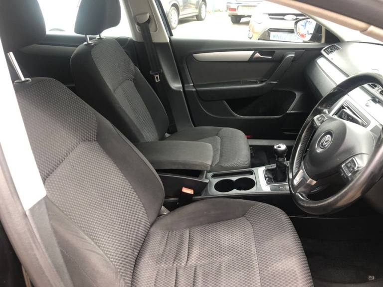 2011 Volkswagen Passat 1.6 TDI BlueMotion Tech S Estate 5dr Diesel Manual Euro 5 (s/s) (105 ps) E...