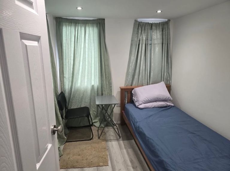     Modern Self-Contained Studio | Bright, Private & Fully Equipped