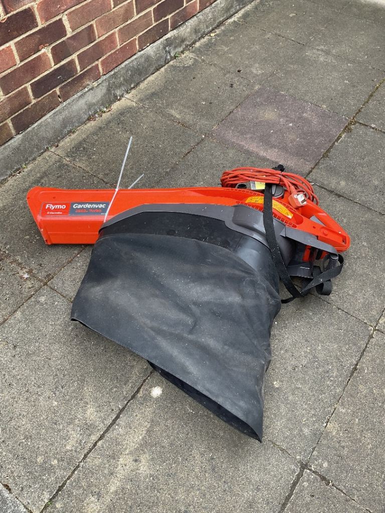 Flymo Gardenvac 2500w turbo