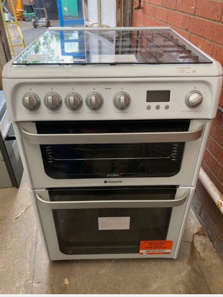 Gas cooker Hotpoint ultimate dual fuel gas cooker ( hob gas oven electric)