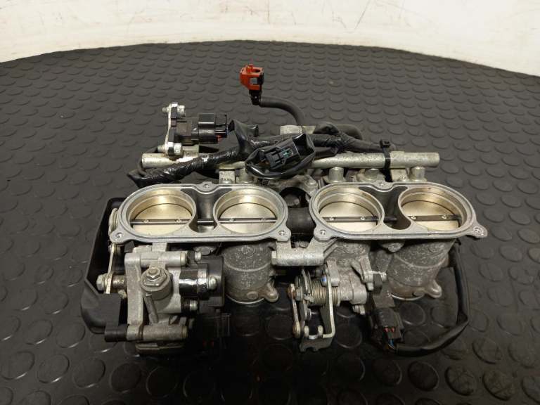 Yamaha Fzs 1000 Fazer Throttle Body 2013 2d1-13750-20