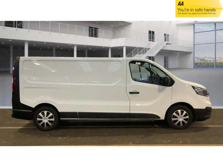 2022 Renault Trafic 2.0 dCi Blue LL30 Business L2 H1 Euro 6 (s/s) 5dr PANEL VAN Diesel Manual