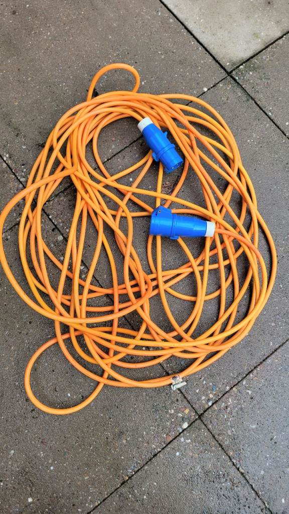 Caravan electric hook up lead.