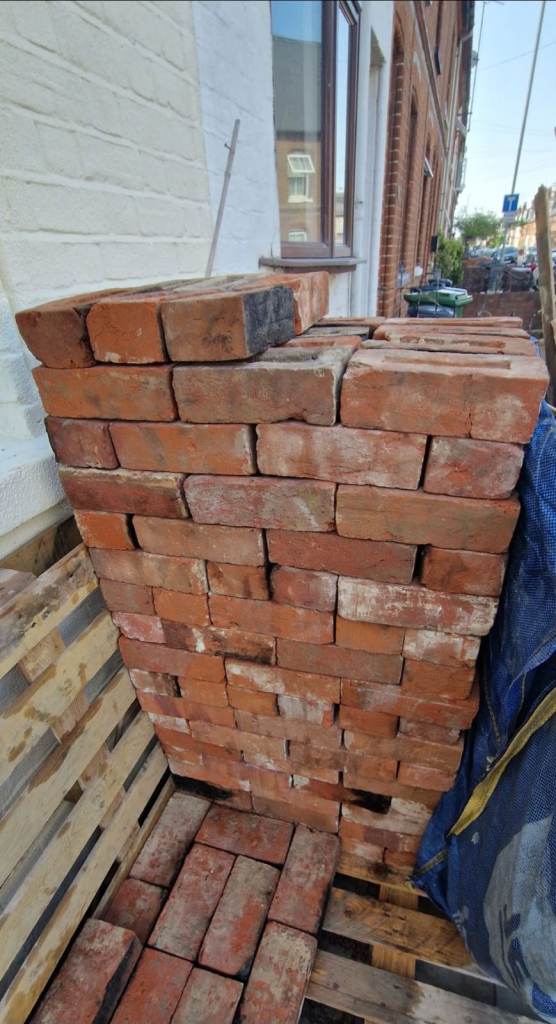 Bricks - Victorian Imperial Heritage - £1 each - 823 Available Plus 150 1/2 & 3/4